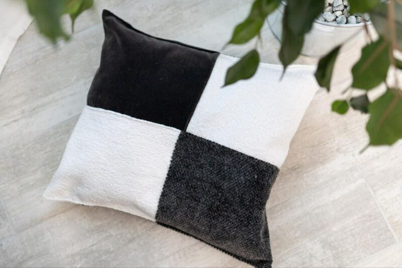 Coussin Small – Image 2