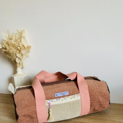 Sac de ville rose.